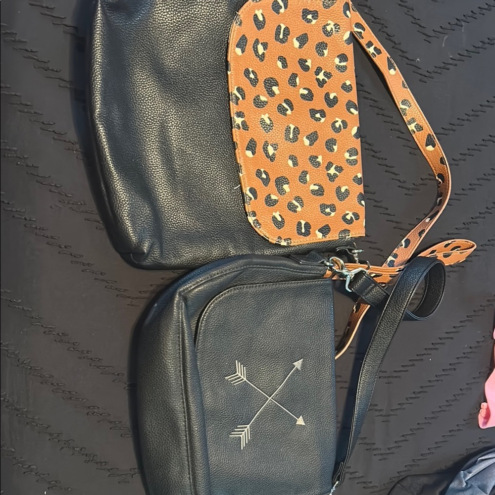 Thirty-One flap purses!